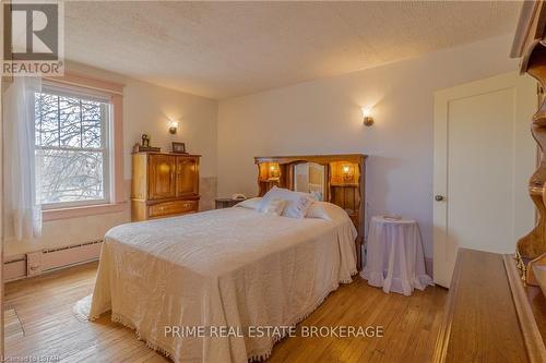 184 Mill Street, North Middlesex, ON - Indoor Photo Showing Bedroom