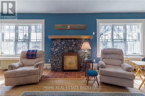 184 Mill Street, North Middlesex, ON - Indoor Photo Showing Living Room With Fireplace