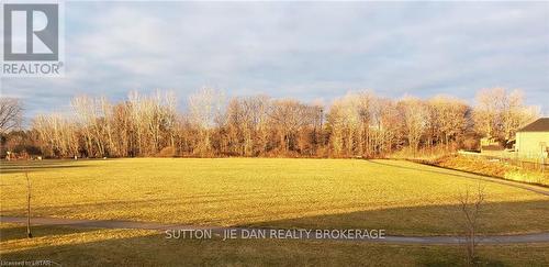 1889 Cedarpark Drive, London, ON - Outdoor With View