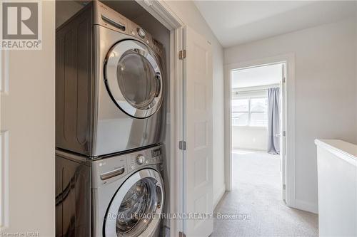 22 - 3025 Singleton Avenue, London, ON - Indoor Photo Showing Laundry Room