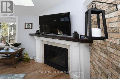 18 Winona Road, Middlesex Centre, ON - Indoor Photo Showing Living Room With Fireplace