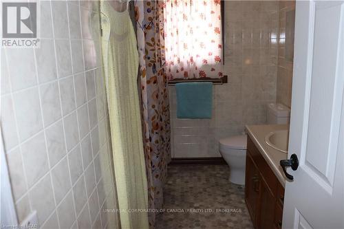 8180 Owl Cage Road, Bayham, ON - Indoor Photo Showing Bathroom