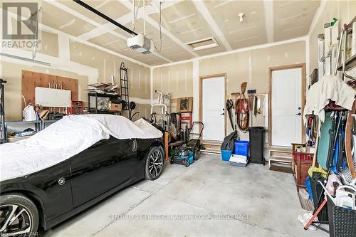 429 George Street, Central Elgin, ON - Indoor Photo Showing Garage