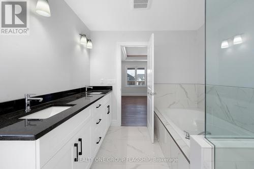 3573 Fiorina Street, Windsor, ON - Indoor Photo Showing Bathroom