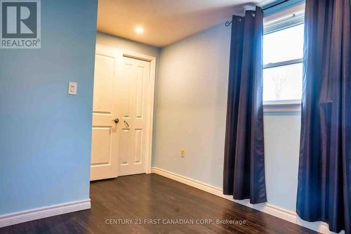 82 Gladstone Avenue, London, ON - Indoor Photo Showing Other Room