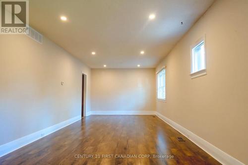 82 Gladstone Ave, London, ON - Indoor Photo Showing Other Room