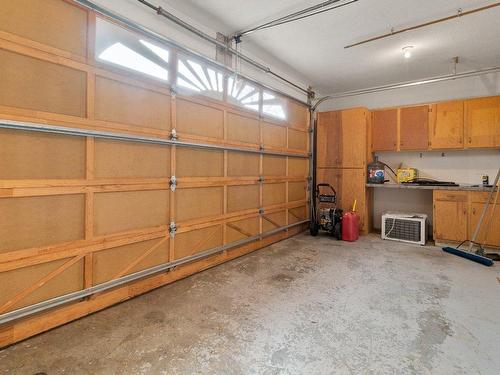 3281 Juniper Drive, Naramata, BC - Indoor Photo Showing Garage