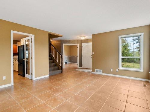 3281 Juniper Drive, Naramata, BC - Indoor Photo Showing Other Room