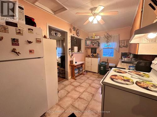 48 Middle Street, Georgina, ON - Indoor Photo Showing Kitchen