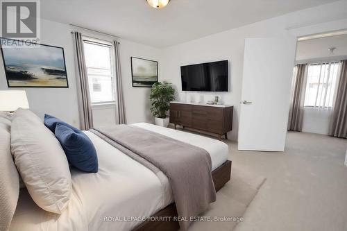 24 Ash Crescent, Toronto, ON - Indoor Photo Showing Bedroom
