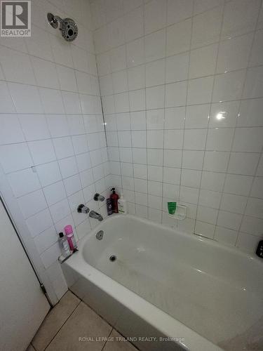 29 - 536 Third Street, London, ON - Indoor Photo Showing Bathroom