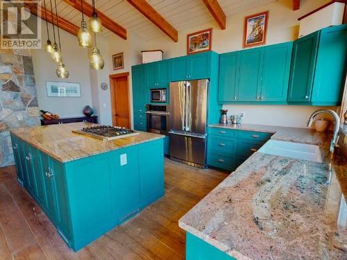 3391 Atrevida Road, Powell River, BC - Indoor Photo Showing Kitchen With Double Sink