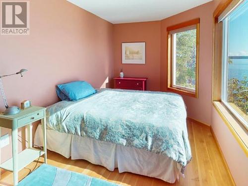 3391 Atrevida Road, Powell River, BC - Indoor Photo Showing Bedroom