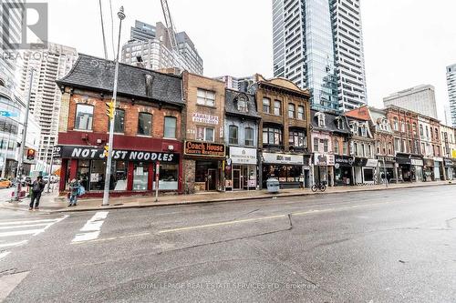 574-576 Yonge Street, Toronto (Bay Street Corridor), ON 