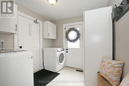 24 Delayne Drive, Aurora, ON - Indoor Photo Showing Laundry Room
