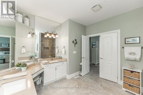 72 Luella Boulevard, Springwater, ON - Indoor Photo Showing Bathroom