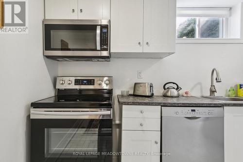 Bsmt - 5651 Turney Drive, Mississauga, ON - Indoor Photo Showing Kitchen