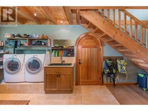 4750 Lakehill  Road, Windermere, BC - Indoor Photo Showing Laundry Room