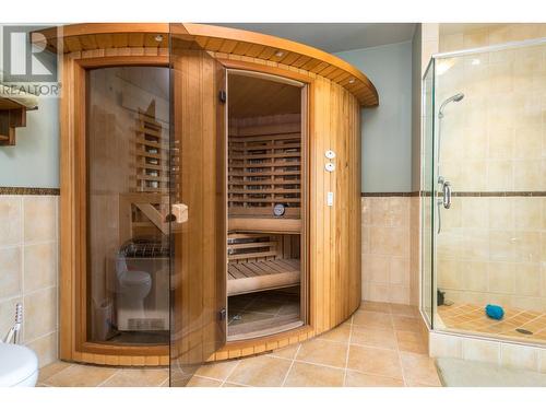 4750 Lakehill  Road, Windermere, BC - Indoor Photo Showing Bathroom