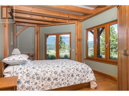 4750 Lakehill  Road, Windermere, BC - Indoor Photo Showing Bedroom