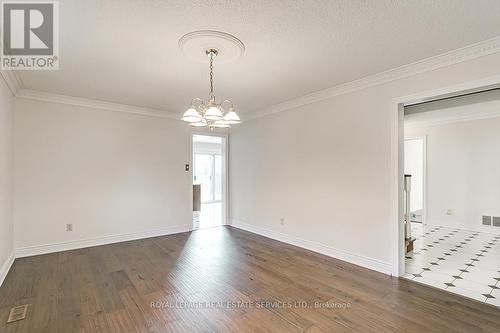 1453 Mayors Manor, Oakville, ON - Indoor Photo Showing Other Room