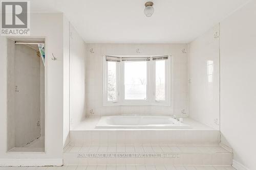 1453 Mayors Manor, Oakville, ON - Indoor Photo Showing Bathroom