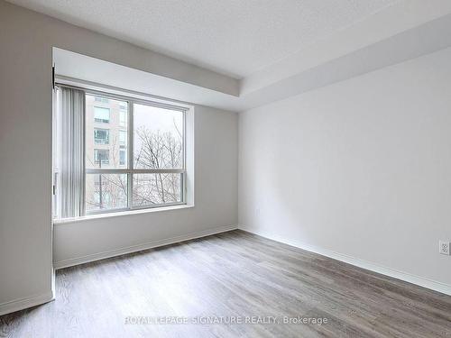 406-39 Pemberton Ave, Toronto, ON - Indoor Photo Showing Other Room