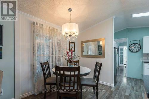 18 - 311 Dundas Street E, Quinte West, ON - Indoor Photo Showing Dining Room