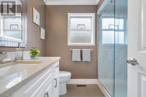 1370 14Th Street, West Vancouver, BC - Indoor Photo Showing Bathroom