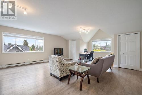 1370 14Th Street, West Vancouver, BC - Indoor Photo Showing Other Room