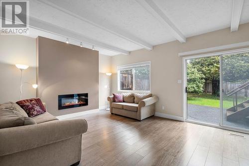 1370 14Th Street, West Vancouver, BC - Indoor Photo Showing Living Room With Fireplace