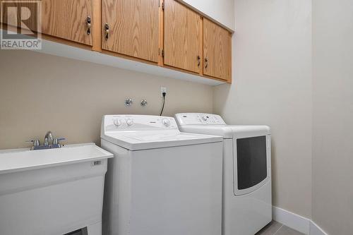 1370 14Th Street, West Vancouver, BC - Indoor Photo Showing Laundry Room