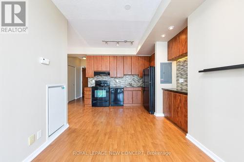 1803 - 30 Canterbury Place, Toronto, ON - Indoor Photo Showing Kitchen