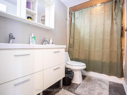 6 Sebastian Cabot Way, Toronto, ON - Indoor Photo Showing Bathroom