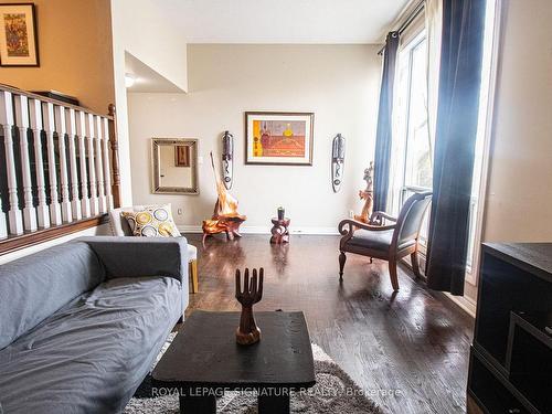 6 Sebastian Cabot Way, Toronto, ON - Indoor Photo Showing Living Room
