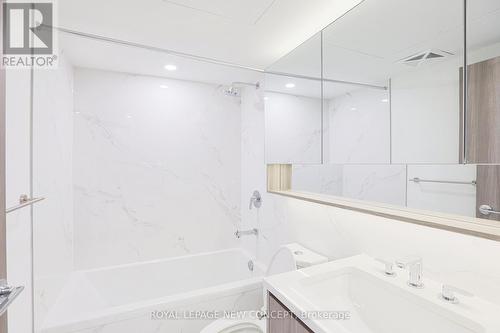 1001 - 38 Widmer Street, Toronto, ON - Indoor Photo Showing Bathroom