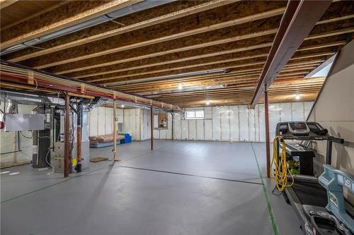 19 Carlington Crescent, Oak Bluff, MB - Indoor Photo Showing Basement