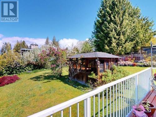 6955 Surrey Street, Powell River, BC - Outdoor With Balcony