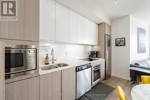 A629 - 5230 Dundas Street, Burlington, ON - Indoor Photo Showing Kitchen With Stainless Steel Kitchen With Double Sink