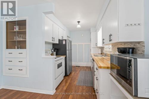 425 Wellington Street E, Wellington North, ON - Indoor Photo Showing Kitchen