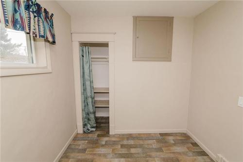 29 3Rd Street, Swan Lake, MB - Indoor Photo Showing Other Room