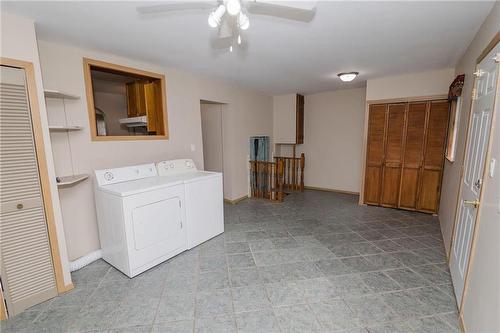 29 3Rd Street, Swan Lake, MB - Indoor Photo Showing Laundry Room