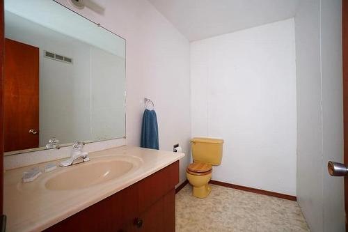 36143 Road 23 N Road W, Miami, MB - Indoor Photo Showing Bathroom