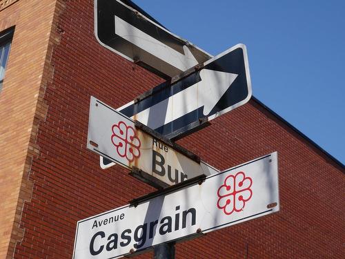 Nearby - 6293 Av. Casgrain, Montréal (Rosemont/La Petite-Patrie), QC 