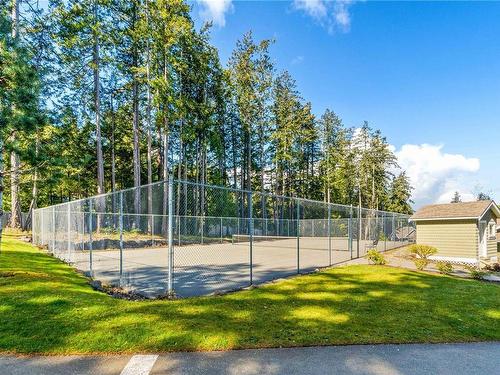 28-5251 Island Hwy West, Qualicum Beach, BC - Outdoor