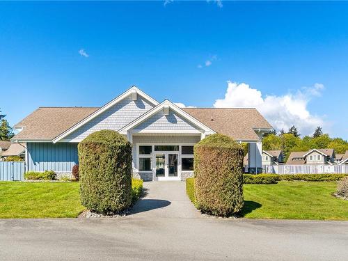 28-5251 Island Hwy West, Qualicum Beach, BC - Outdoor With Facade