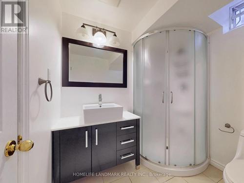 6 Saxony Drive, Markham, ON - Indoor Photo Showing Bathroom