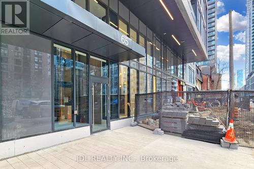 2603 - 65 Mutual Street, Toronto, ON - Outdoor