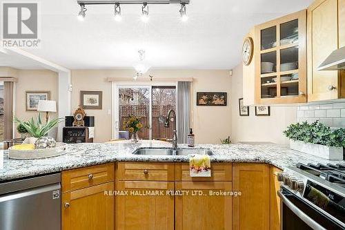 42 Winnifred Avenue, Parry Sound, ON - Indoor Photo Showing Kitchen With Double Sink With Upgraded Kitchen