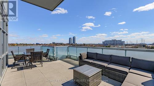706 - 8763 Bayview Avenue E, Richmond Hill, ON - Outdoor With View